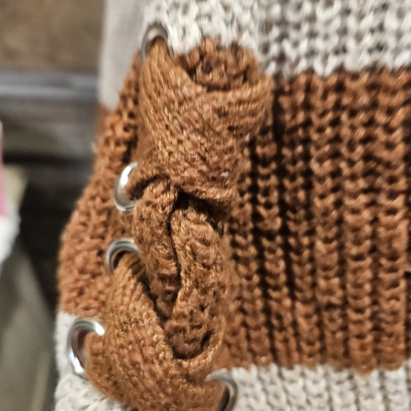 Stripe sweater - Picture 3 of 3